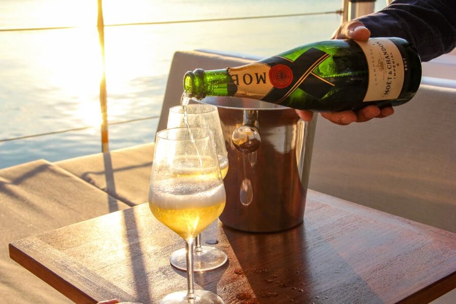 Venice: Catamaran Sunset Jazz Cruise with Aperitivo - Finding the boat and preparing for the evening