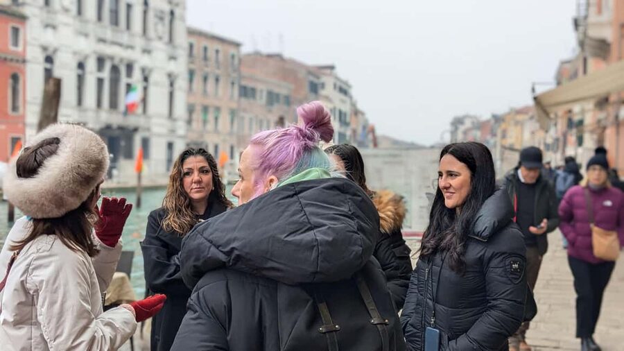 Venice: Cicchetti, Spritz, and Wine Tour in Ghetto Ebraico - Finish with dessert, then return to Gam Gam