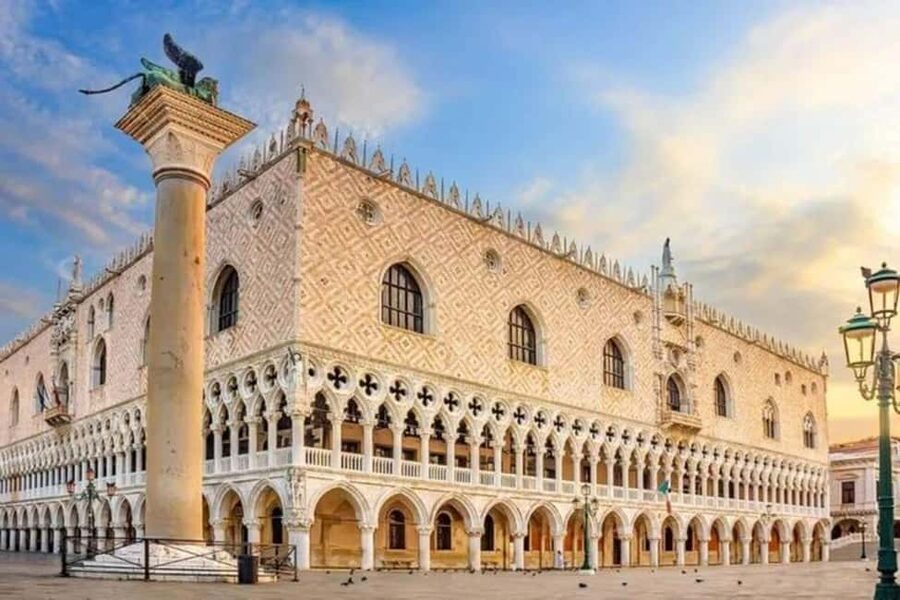 Venice Doge's Palace and St Mark's Basilica Guided Tour - Doge’s Palace and the republic’s power