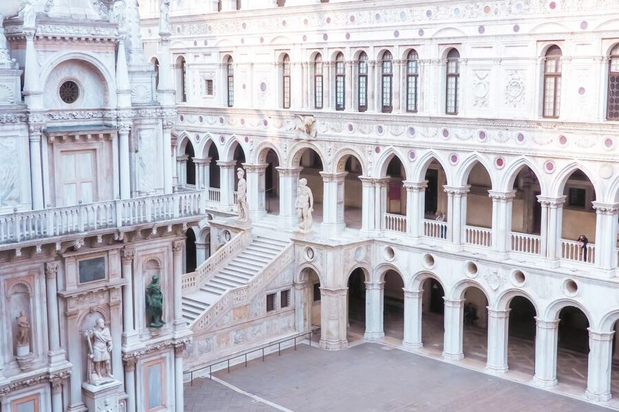 Venice: Doge's Palace and St. Mark's Basilica Tour - The Bridge of Sighs, then the prison