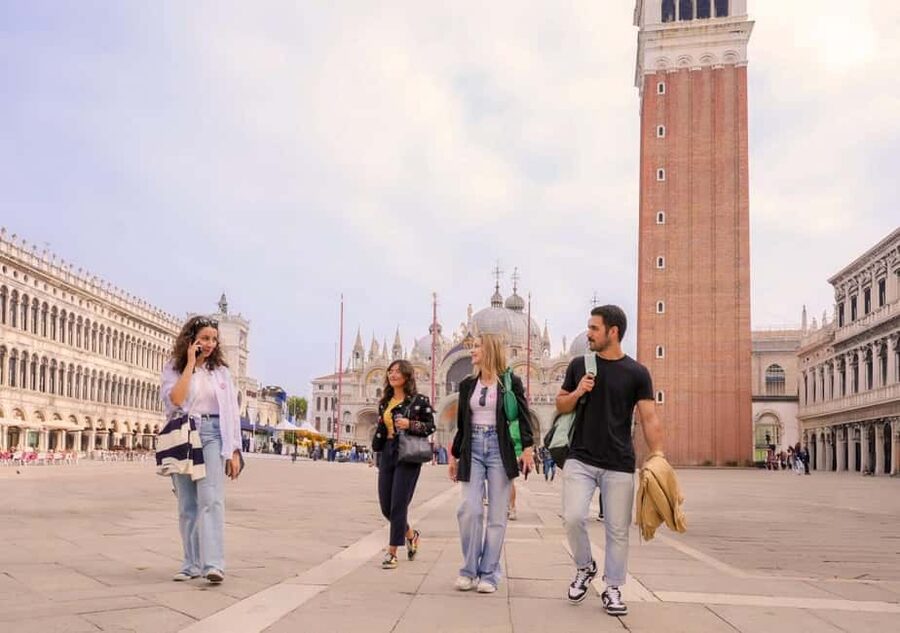 Venice: Doge's Palace and St Mark's Tour with Gondola Ride - Should you book this Venice tour?
