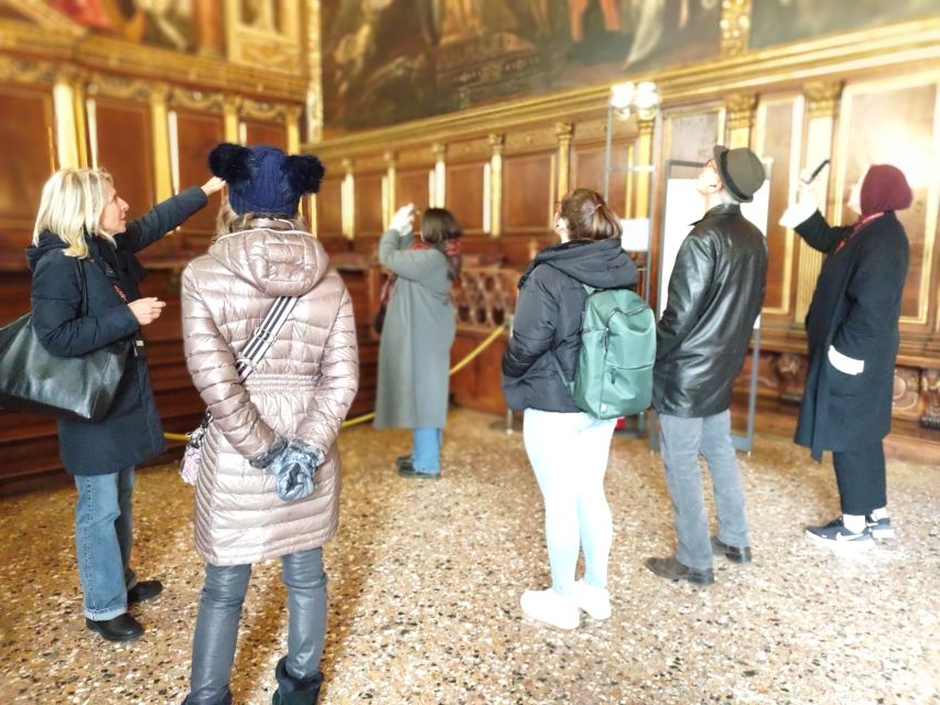 Venice: Doge's Palace Guided Tour with Optional Gondola Ride - Weather, high water, and other practical points