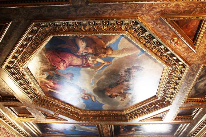 Venice: Doge’s Palace Prisons & Secret Itineraries Guided Tour - Make the most of the visit