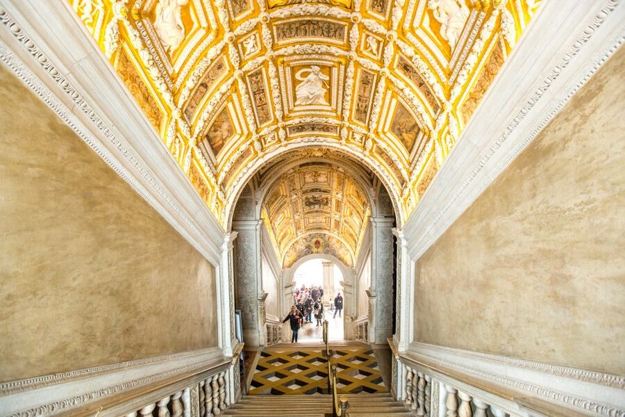 Venice: Doge's Palace Skip-the-Line Tour with Prisons - Cross the Bridge of Sighs from the inside