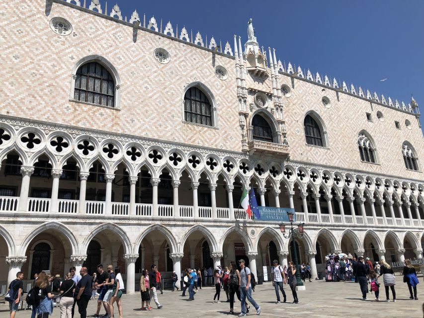 Venice: Doge's Palace & St. Mark's Basilica Tour - The Doge’s Palace: power in rooms and staircases