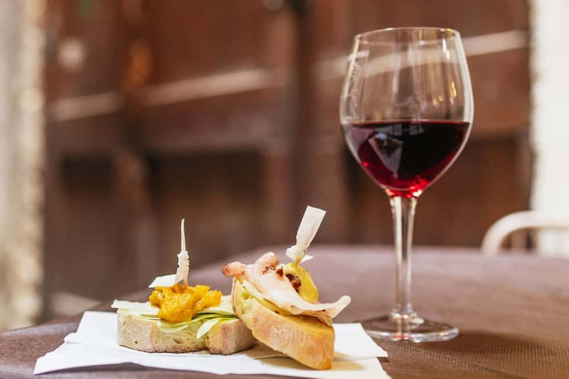 Venice: Food Tasting Tour with Cicchetti Dishes and Wine - Cicchetti: Small Plates, Big Introduction