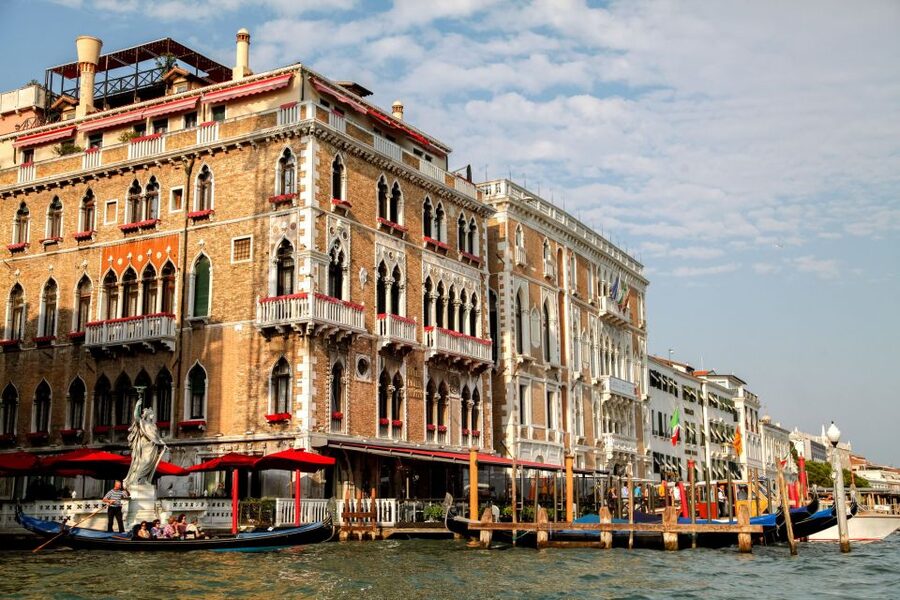 Venice: Gondola Ride with Live Guide or Audio Guide - Is $42 good value?