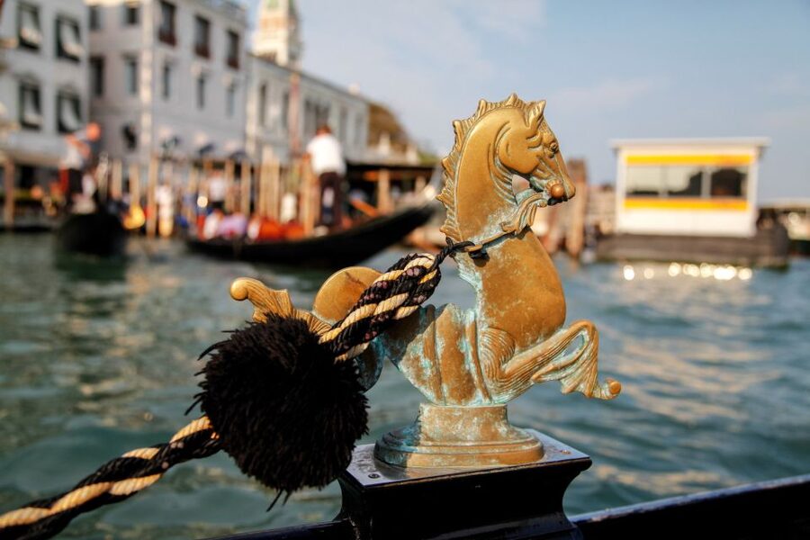 Venice: Gondola Ride with Live Guide or Audio Guide - Practical details before you book