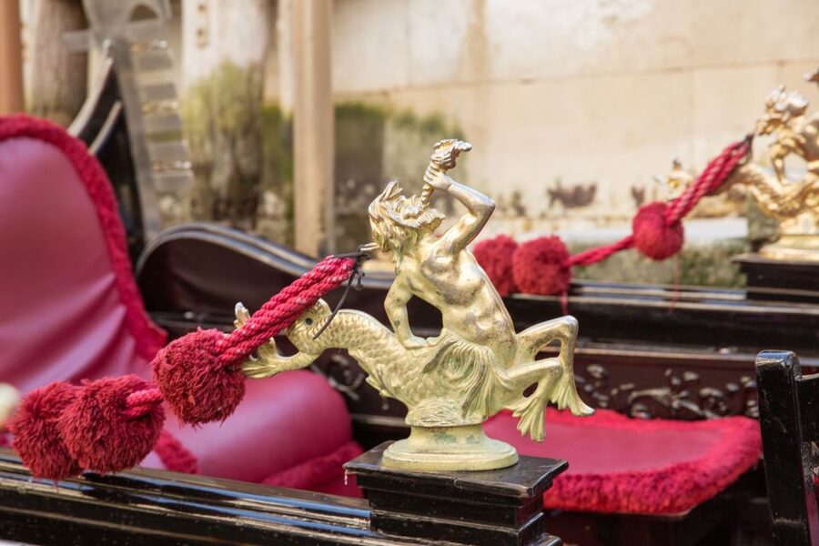 Venice: Grand Canal by Gondola with Live Commentary - Should you book it?
