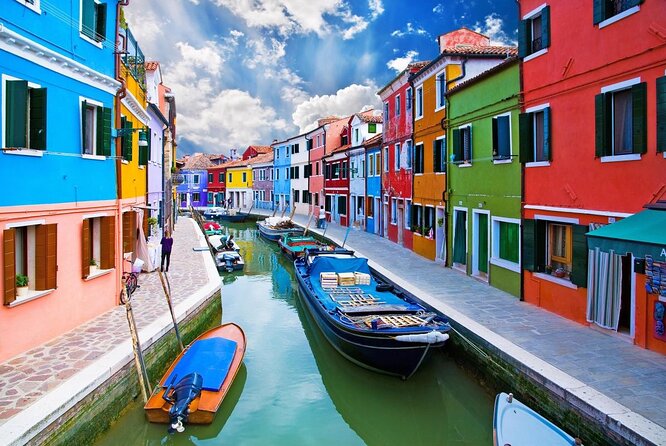 Venice Islands Cruise: Murano Glass, Rainbow Burano & Torcello - Burano: colorful lanes, lace and biscuits