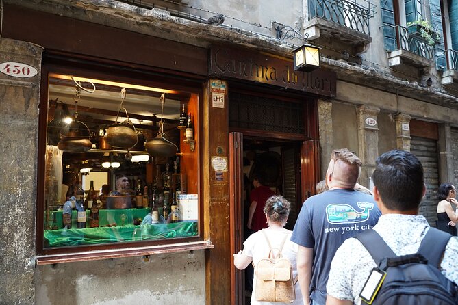 Venice Like a Local: Food, Wine & Spritz Tour with Traghetto Ride - A few practical details before you book