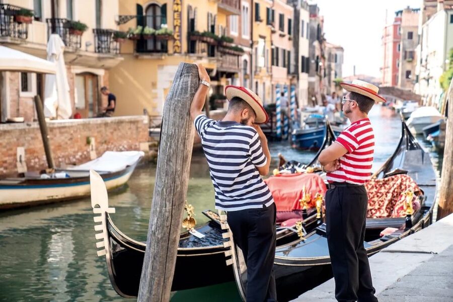 Venice: Off the Beaten Path Private Gondola Ride - Is this gondola ride worth booking?