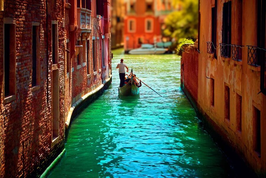 Venice: Private Gondola Cruise for up to 5 Passengers - Should you book it?