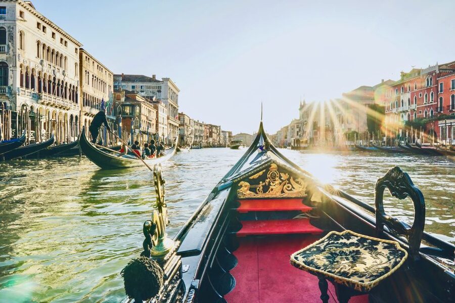 Venice: Private Gondola Ride - Quiet canals, with no promise of silence