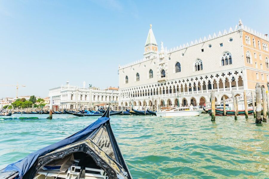 Venice: Private Gondola Ride along Grand Canal - Self-guided does not mean no context