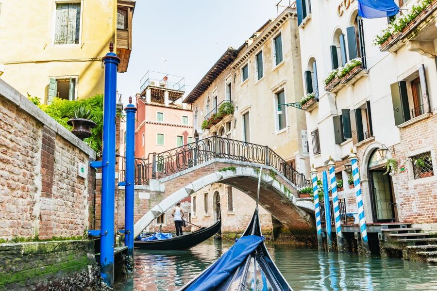 Venice: Private Gondola Ride along Grand Canal - Practical details that can save you time