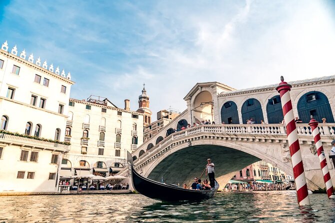 Venice Private Gondola Ride: Explore Hidden Canals and Sights - Ninety minutes: Rialto from the water