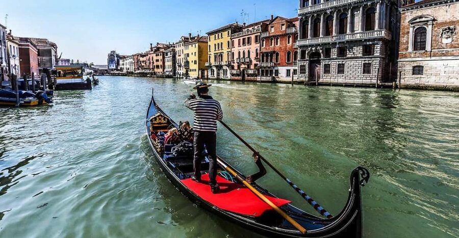Venice: Private Grand Canal Gondola Ride from Rialto - Key points before you book