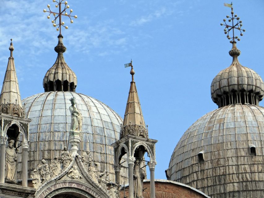Venice: Religion Walking Tour with Doge’s Palace Tickets - Crossing the Bridge of Sighs