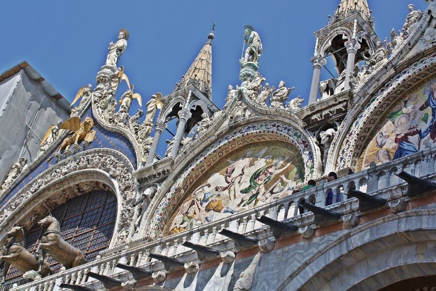 Venice: Religion Walking Tour with Doge’s Palace Tickets - St. Mark’s Basilica: gold, marble, and stories