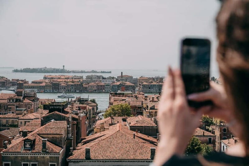 Venice: Rooftop Terraces Tour with Prosecco - Begin near the Santa Maria Immacolata statue