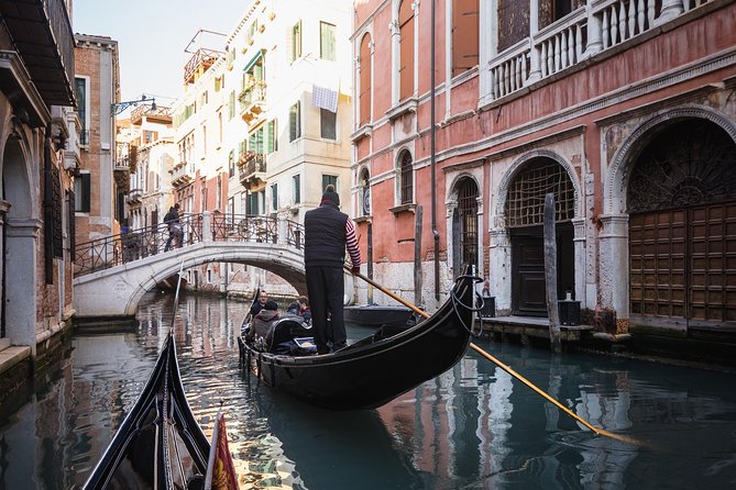 Venice's Icons: Basilica, Doge Palace, Rialto & Optional Gondola - Keep the day manageable