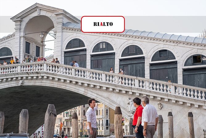 Venice: San Marco to Rialto Walking Tour & Spritz Like a Local - Reaching Rialto Bridge and the explorer’s former home