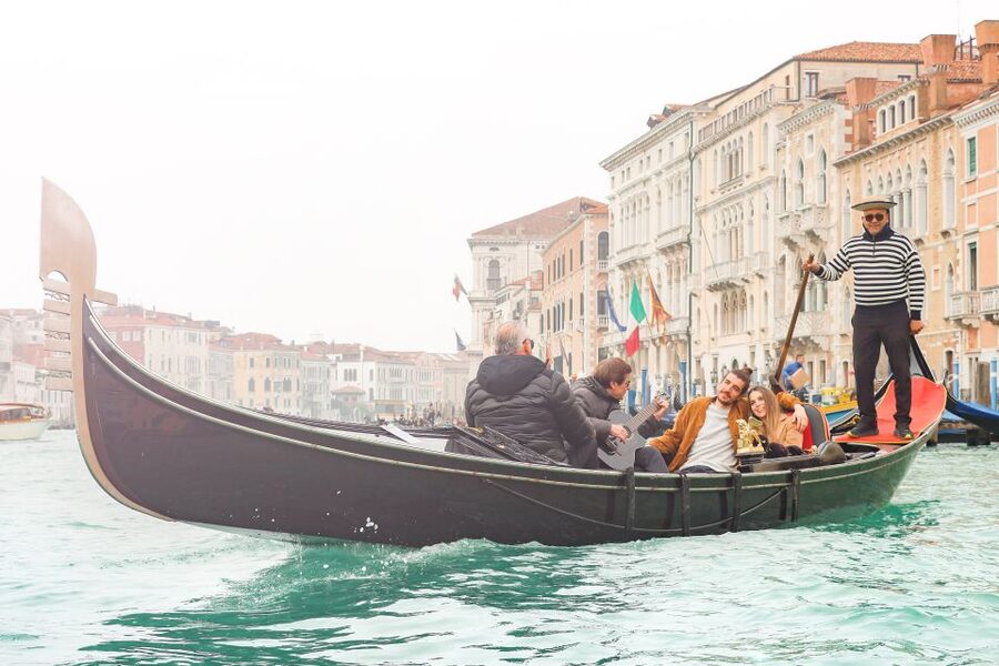 Venice: Shared Gondola Ride and Serenade - A serenade on the San Marco canals