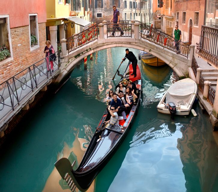 Venice: Shared Gondola Ride through the Lagoon City - San Moisè and La Fenice