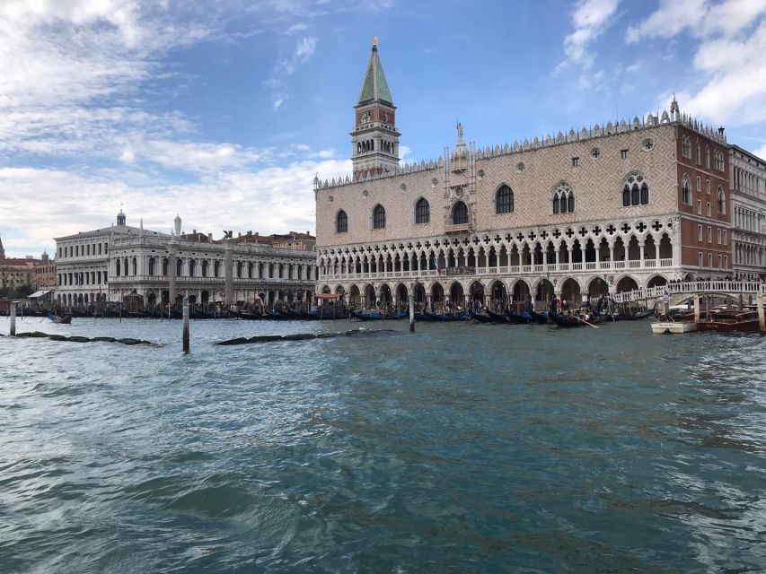 Venice: Sightseeing Tour with a Local expert - Finish at St. Mark’s Square