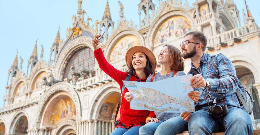 Venice: Skip-the-Line Doge’s Palace & Basilica Walking Tour - Start in the heart of St. Mark’s Square