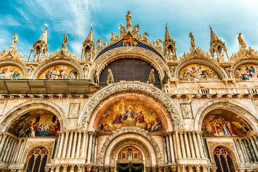 Venice: Skip-the-line St. Mark's Basilica Entry & Audioguide - Inside St. Mark’s Basilica: mosaics first, details second