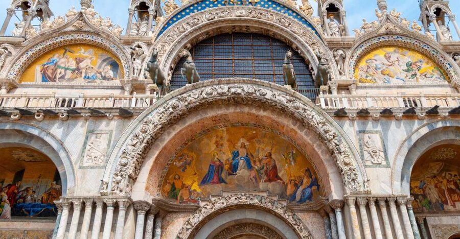 Venice: St. Mark's Basilica and Gondola Morning Tour - St. Mark’s Square, then the Golden Basilica