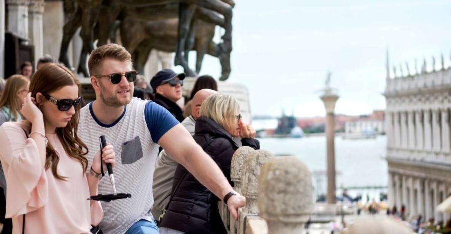Venice St. Mark's Basilica Guided tour & optional Pala d'Oro - Why a guide helps you read the mosaics