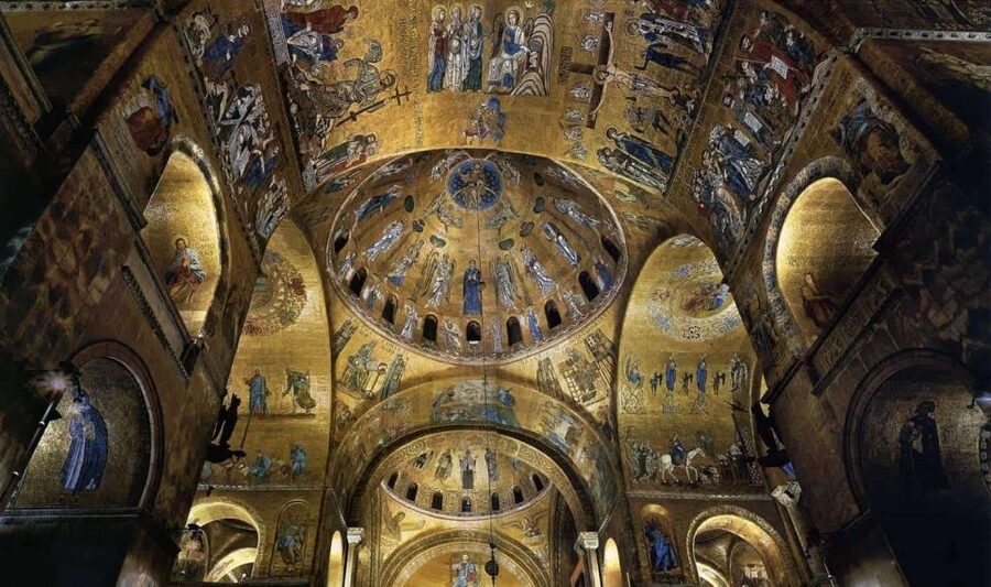 Venice: St. Mark's Basilica Skip-the-Line Entry & Audioguide - Choose the format that fits your visit
