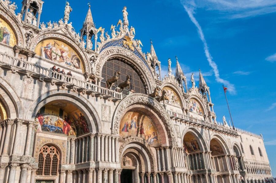Venice: St. Mark's Basilica Tour with Doge's Palace Option - What the Doge’s Palace option adds