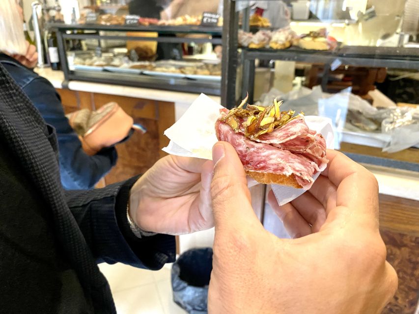 Venice: Street Food Tour with a Local Guide and Tastings - A Food Walk Through Rialto and Dorsoduro
