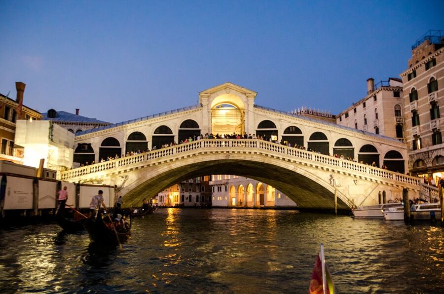 Venice: Sunset Cruise by Typical Venetian Boat - Quiet islands and stories from the captain