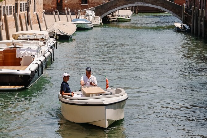 Venice: The Hidden Canals on an Electric Boat - The guide makes the difference