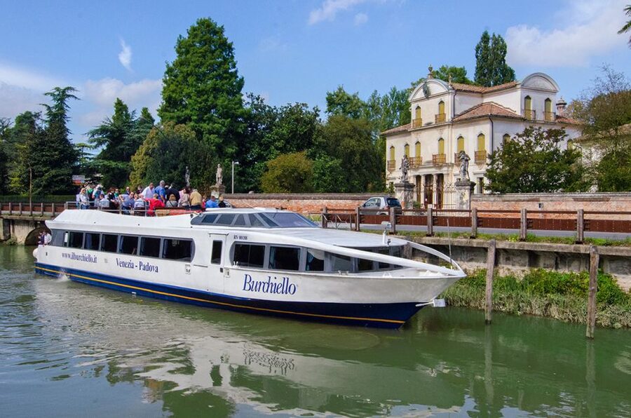 Venice to Padua Full-Day Brenta Riviera Boat Cruise - The last stretch to Padua