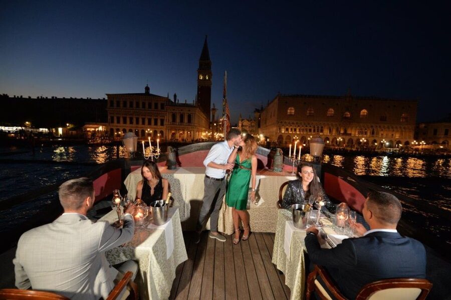 Venice: Venetian Lagoon Tour and Galleon Dinner - Dinner Is a Major Part of the Evening