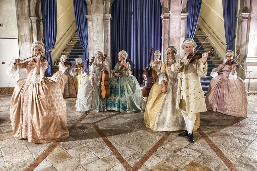 Venice: Vivaldi’s Four Seasons Live Classical Music Concert - Arriving for an evening concert