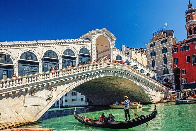 Venice Walking Tour and Gondola Ride - Finding the meeting point near San Marco