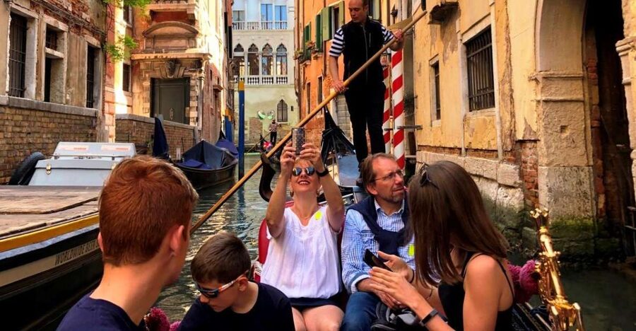 Venice Walking Tour and Gondola Ride Combo - From St. Mark’s Square into the old city