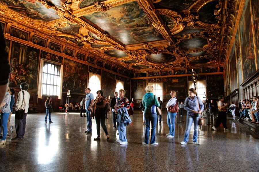 Venice: Walking tour, Doge Palace, & St. Mark's Basilica - Start at the Doge’s Palace, where Venice governed itself