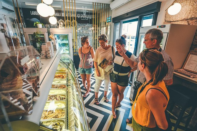 Verona All in one: Food Walking Tour, Lunch & Wine - Sample wines and hear what makes them local
