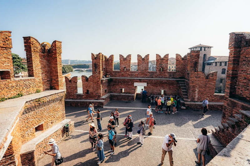 Verona: Classic and Hidden Gems Bike Tour - What $33 buys you