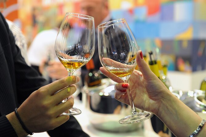 Verona Full Meal & Wine Tasting Walking Tour by Do Eat Better - Start near Porta Borsari, then follow the food