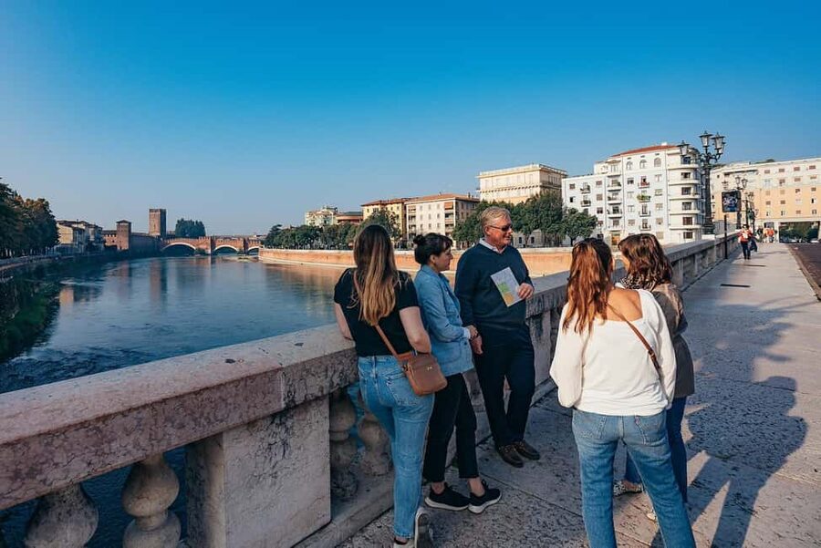 Verona: Highlights Walking Tour with Arena Priority Access - Castelvecchio and the first glimpse of old Verona