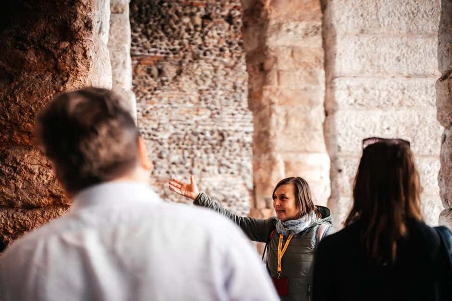 Verona: Highlights Walking Tour with Arena Priority Access - A pause in Piazza Bra before the Arena